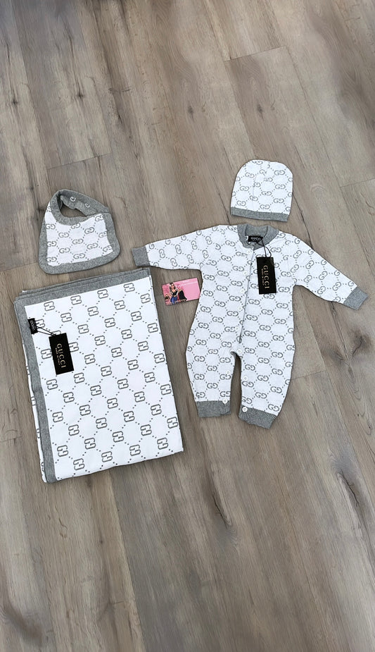 GG baby set