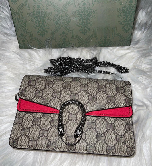 GG purse